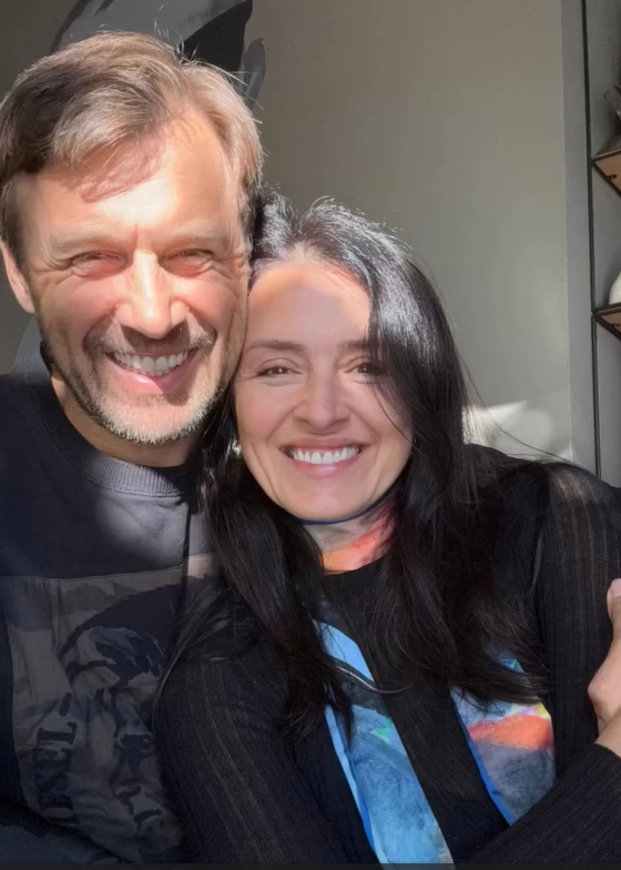 "Ви не можете заборонити жити". Хамайко відповіла на докори за фото з чоловіком-військовим (відео)